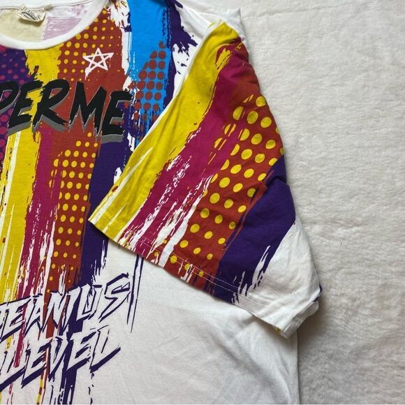 Akademiks White and Red Short Sleeve Tee with Artistic Design - Picture 7 of 11